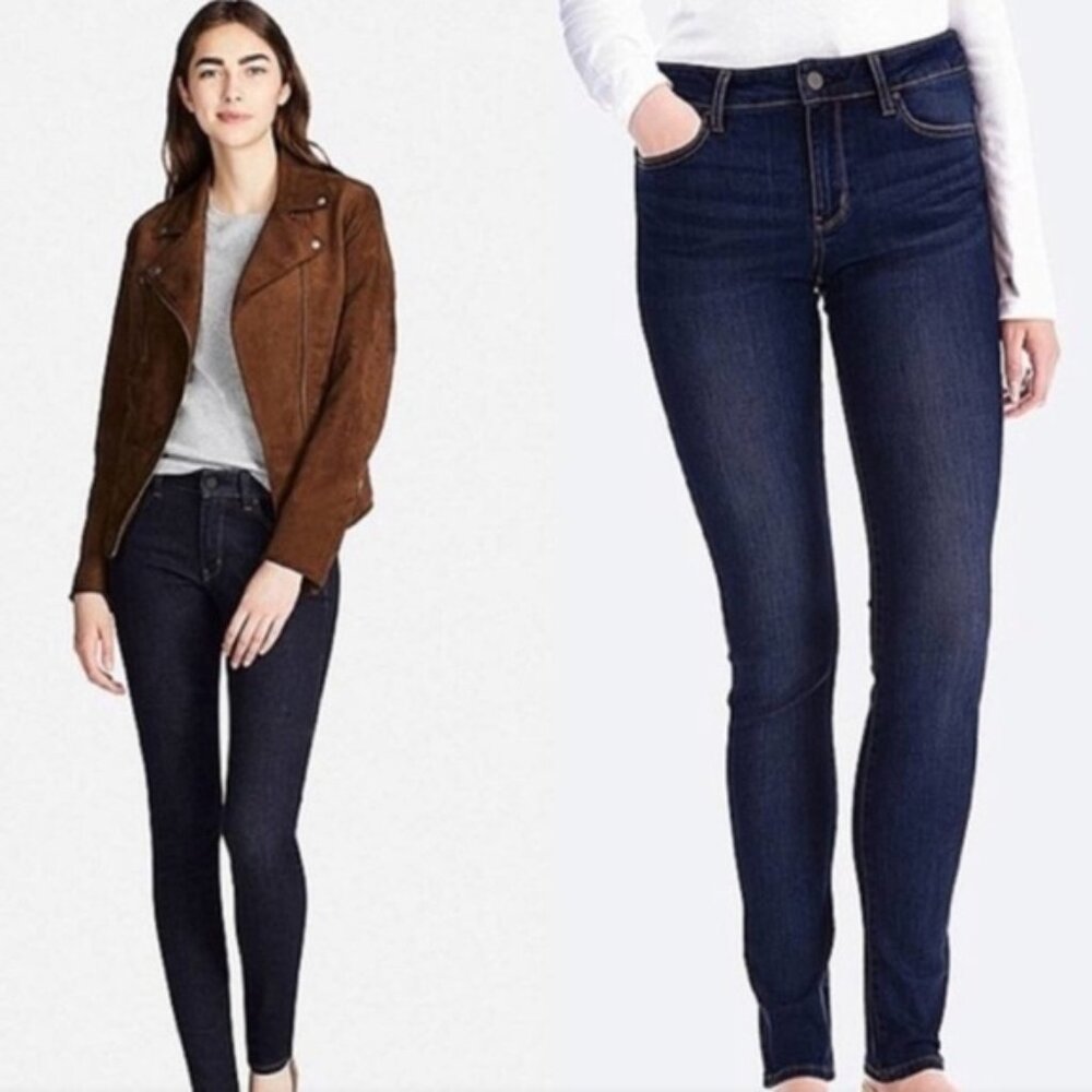 UNIQLO Woman’s Tapered Legging Jean Mid Rise